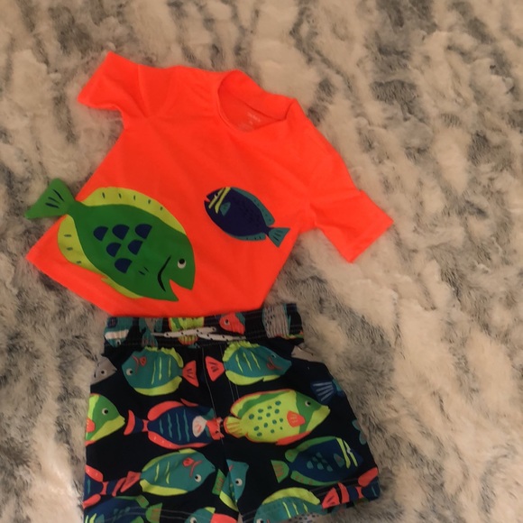 2 Piece Fish Rash Guard Top & Swim Trunks Set - Picture 4 of 4